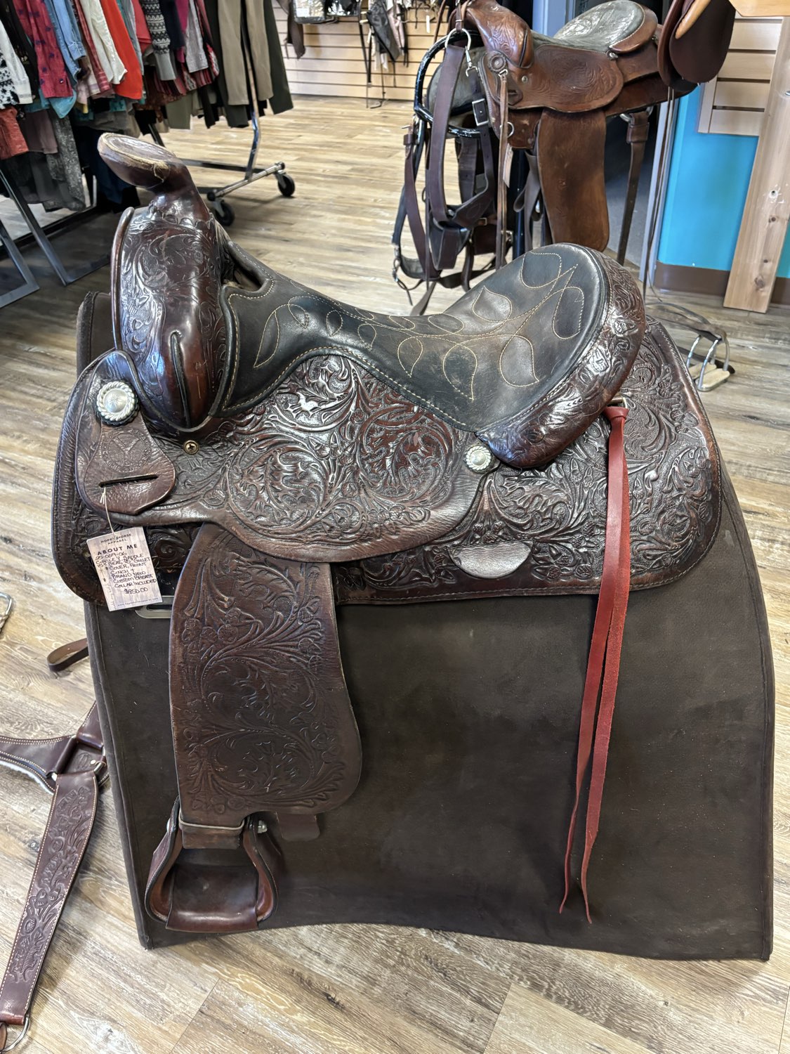 Circle Y western saddle 15" seat, 7.5" Gullett, cover, front cinch, back cinch, brand new custom breast collar included
