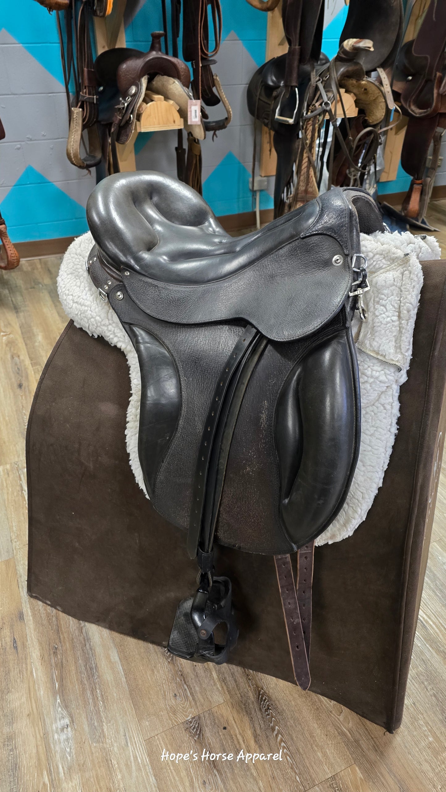 Ortho flex Endurance Saddle, 17"