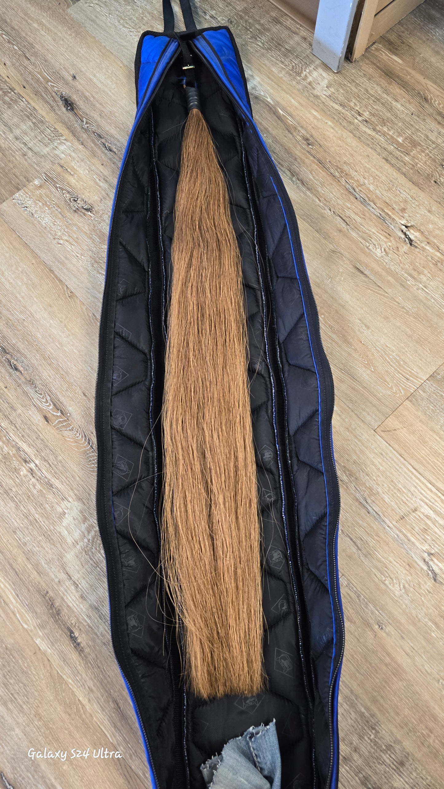 sorrel Tail with tail bag