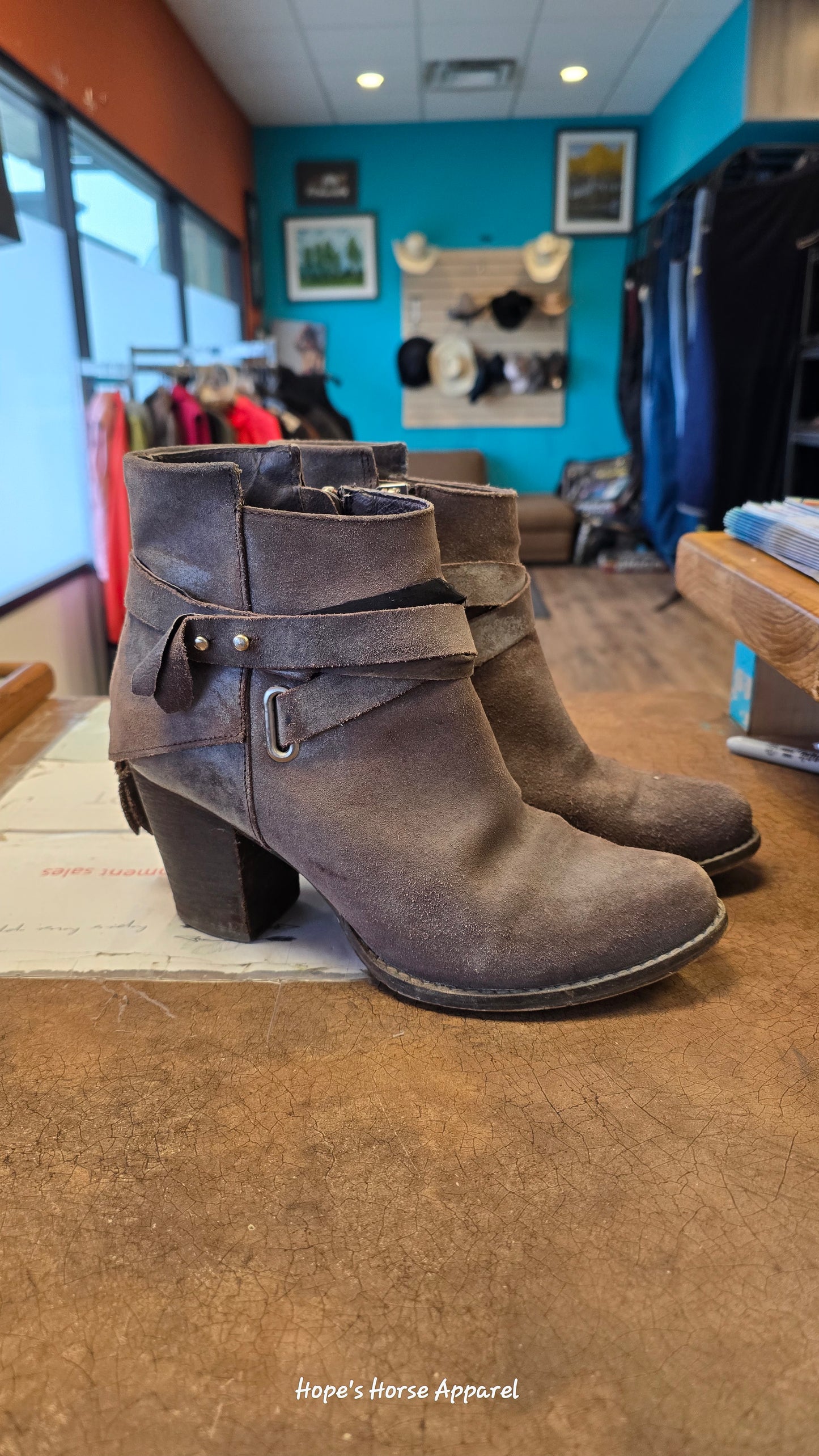 Women's Heeled Booties, 8