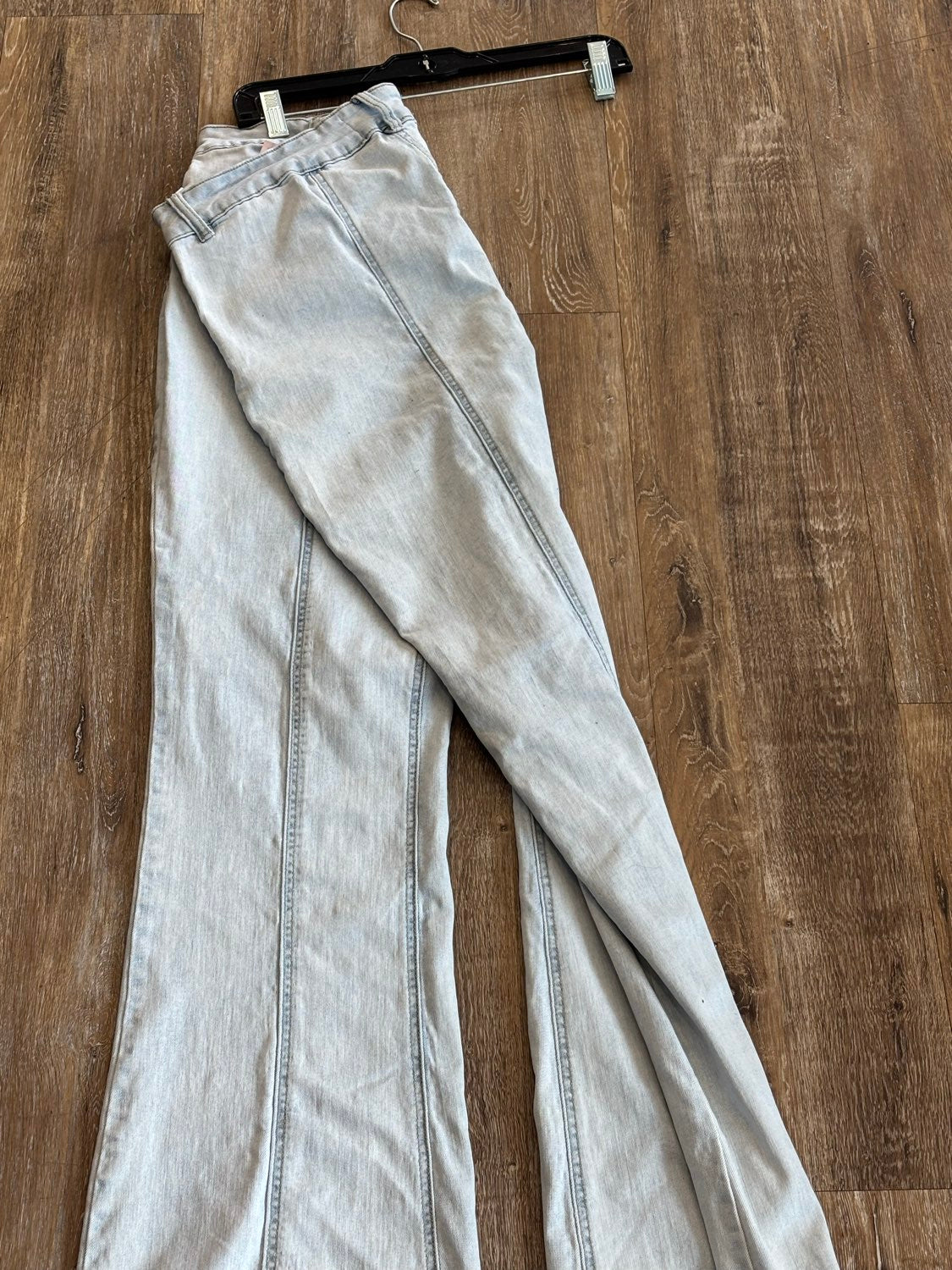 Refuge Jeans, 15