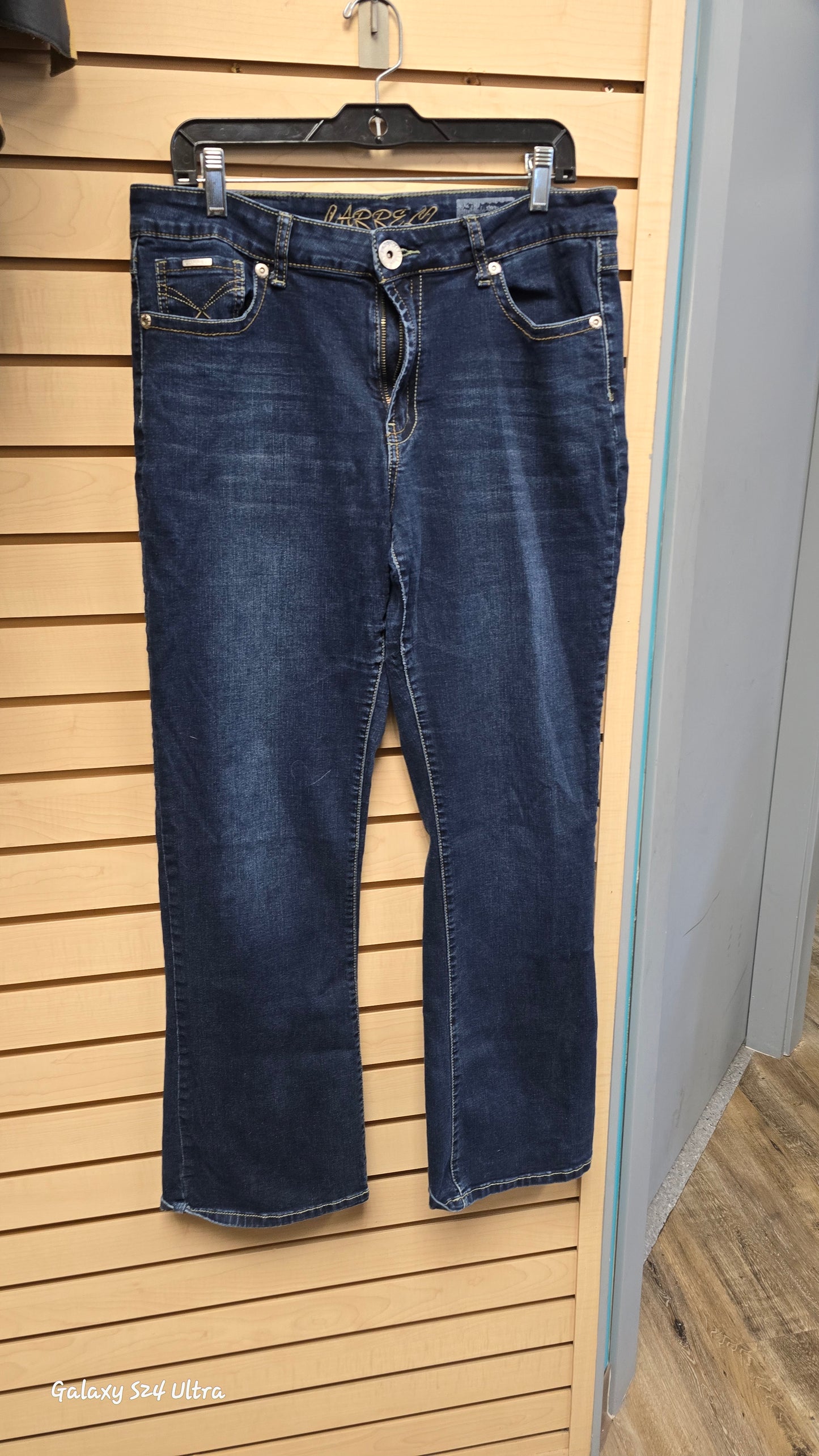 Various Women's Jeans