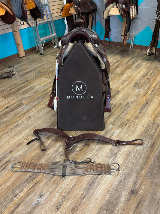 Circle Y western saddle 15" seat, 7.5" Gullett, cover, front cinch, back cinch, brand new custom breast collar included