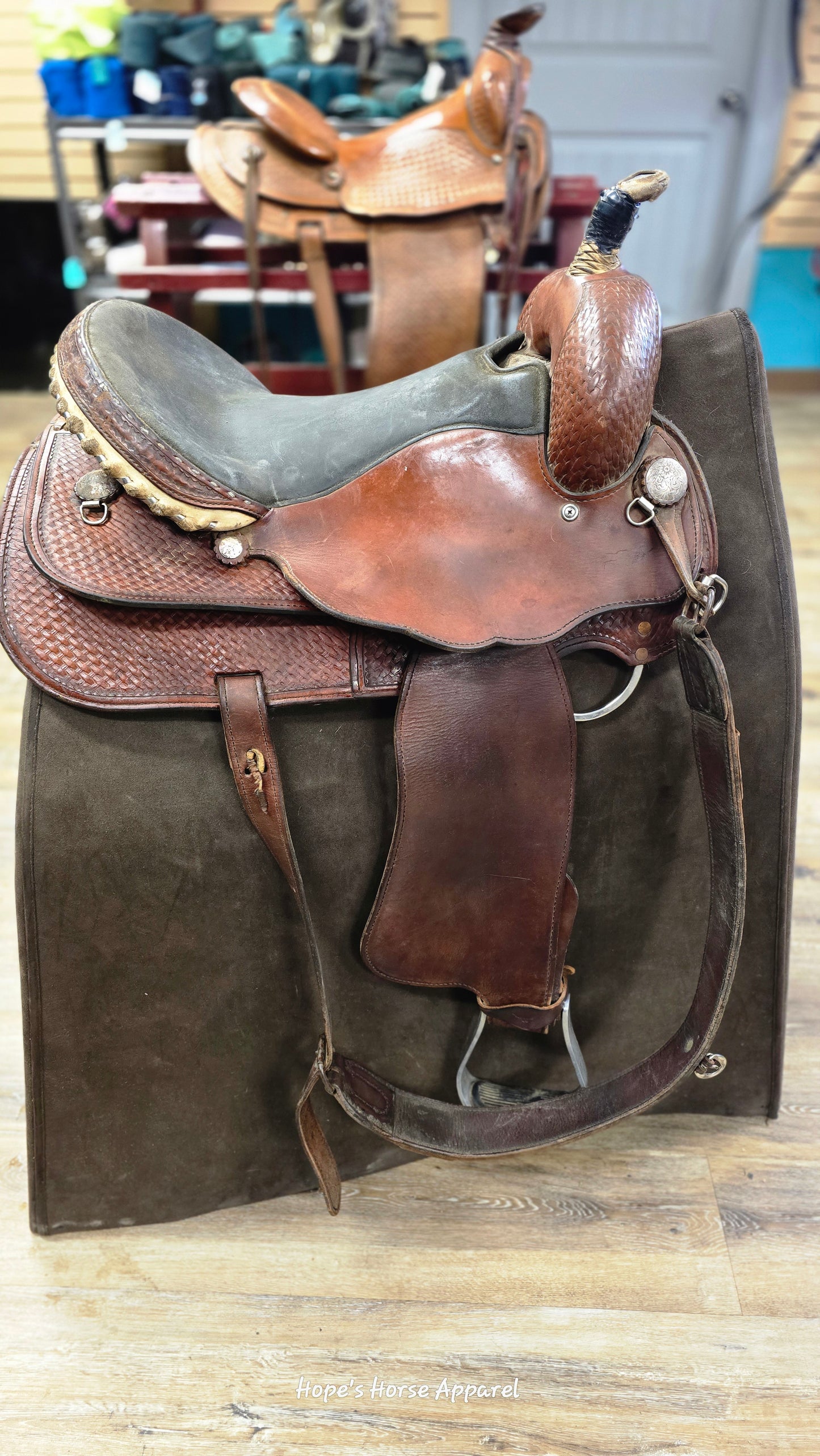 Experience Leather Western Saddle