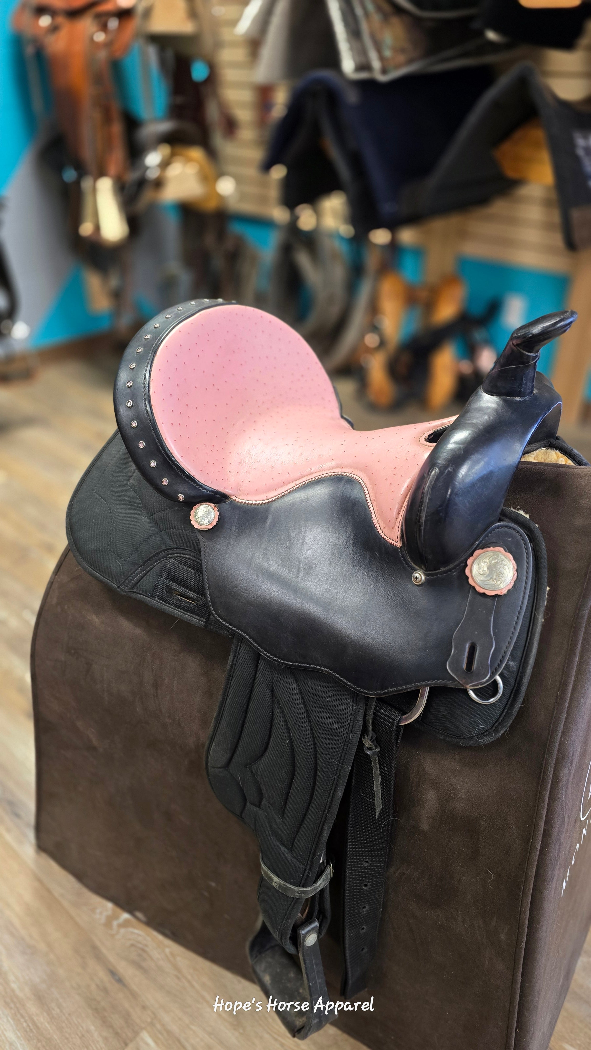 Big Horn Synthetic Saddle