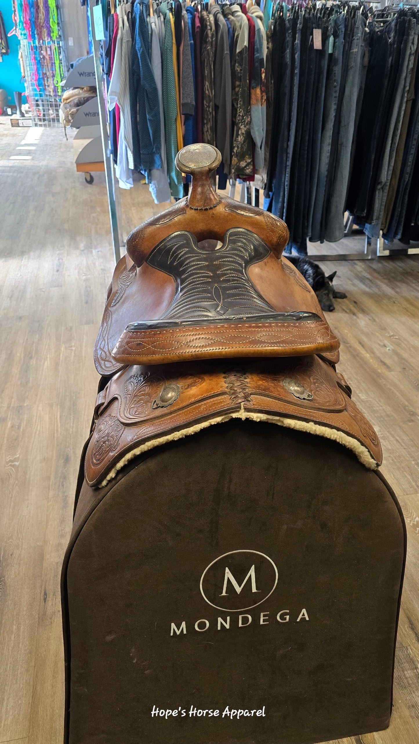 Hereford Textan Western Saddle