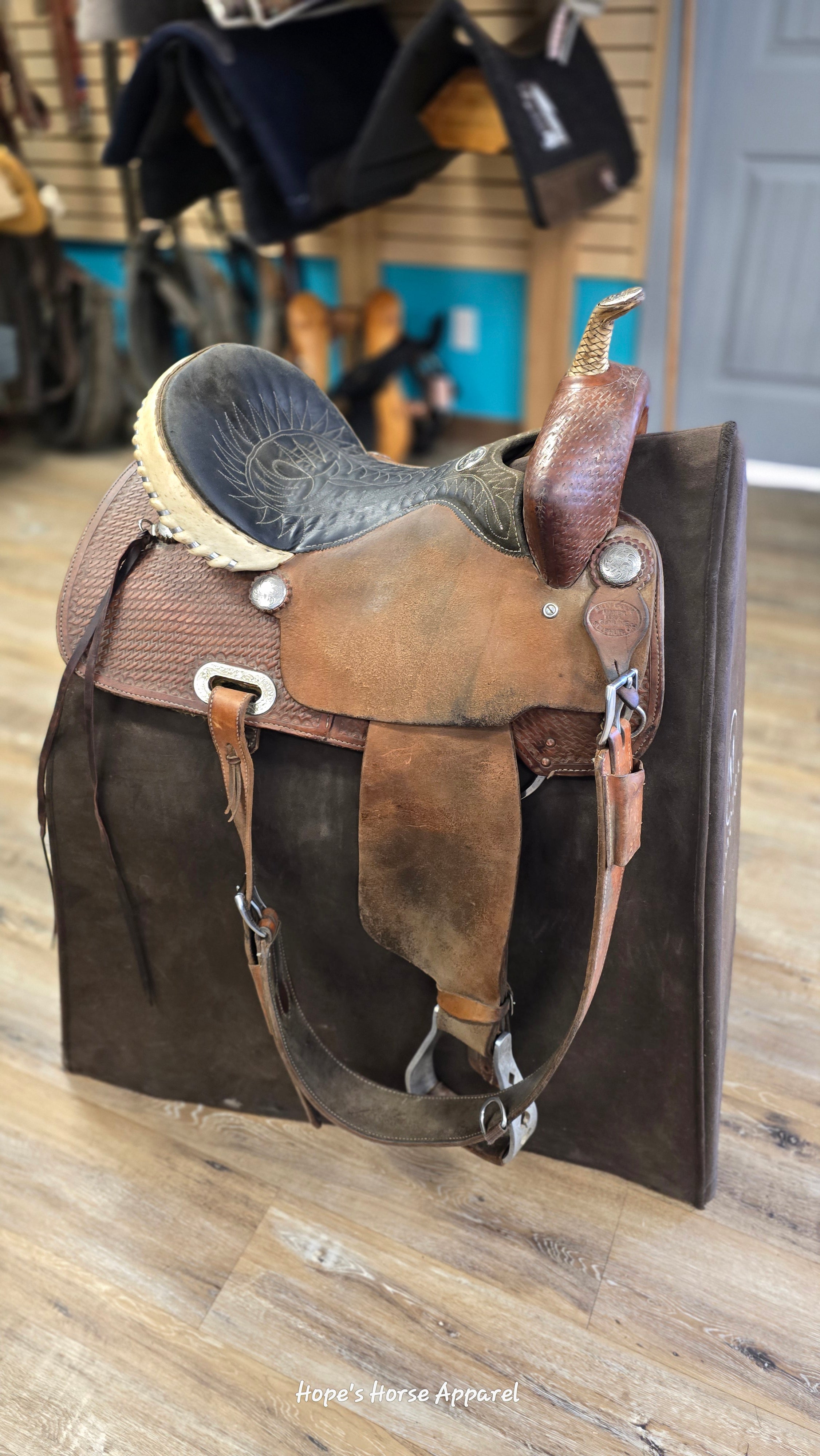 Billy Cook Barrel Saddle
