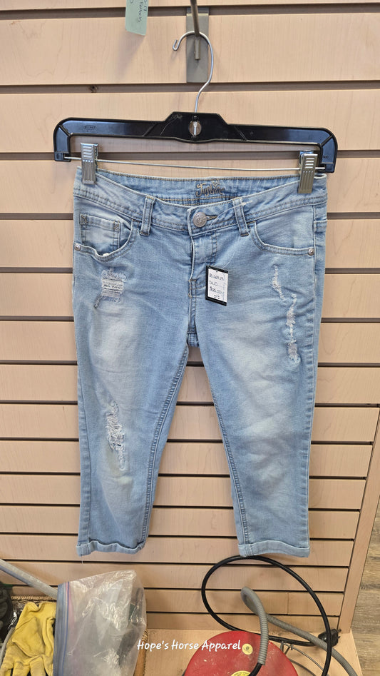 Capris, 10