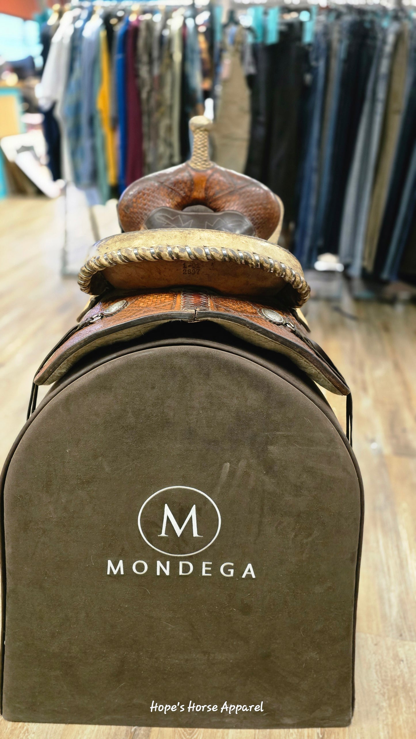 Courts Barrel Saddle