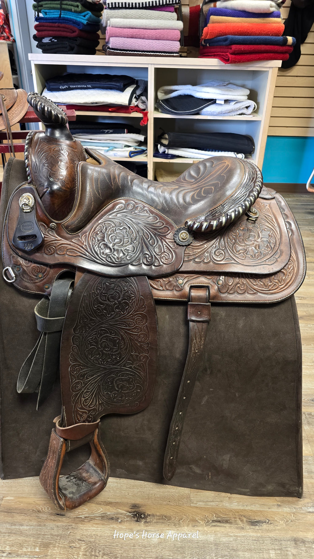 F. Eamore Western Saddle