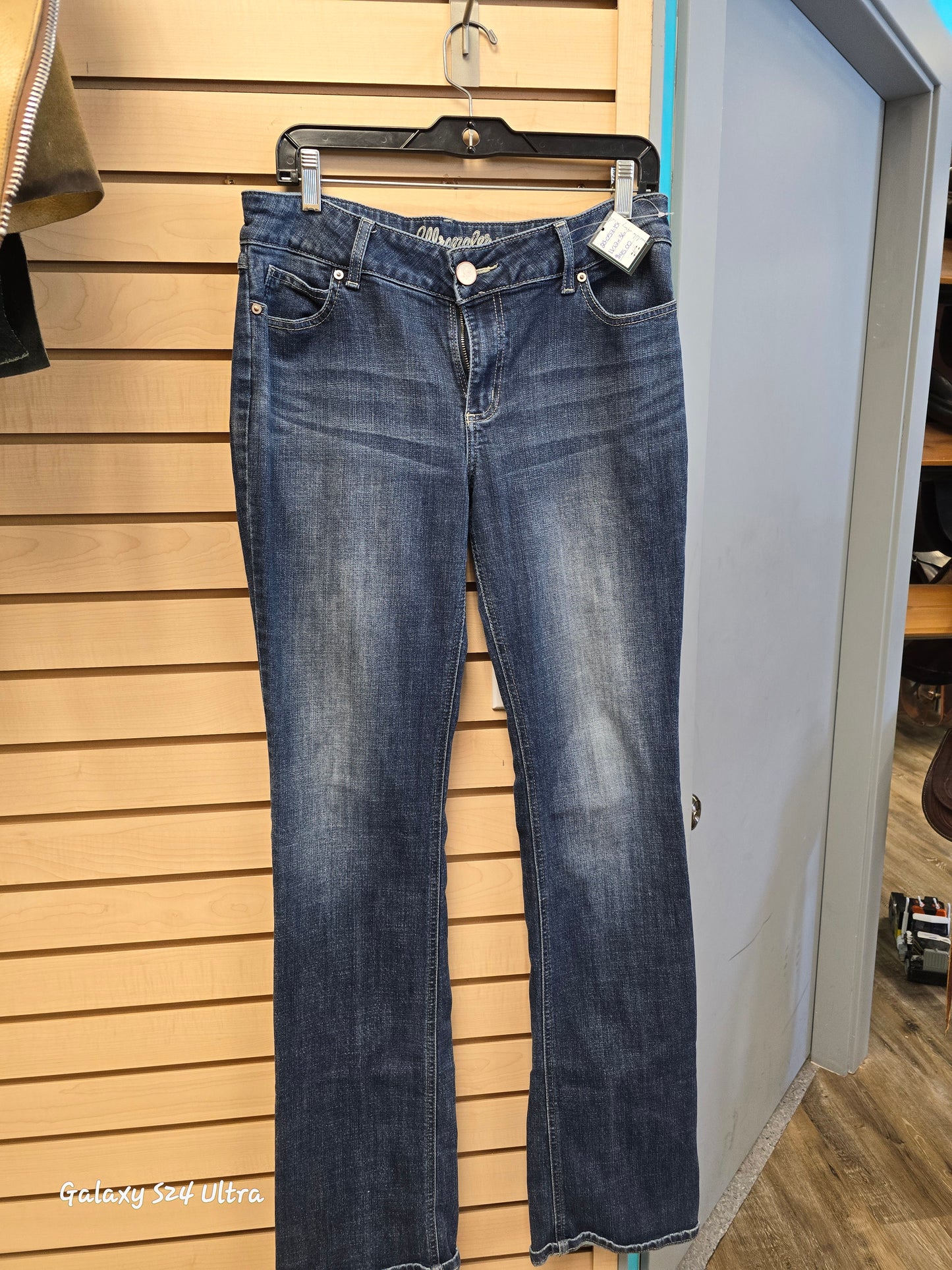 Various Jeans
