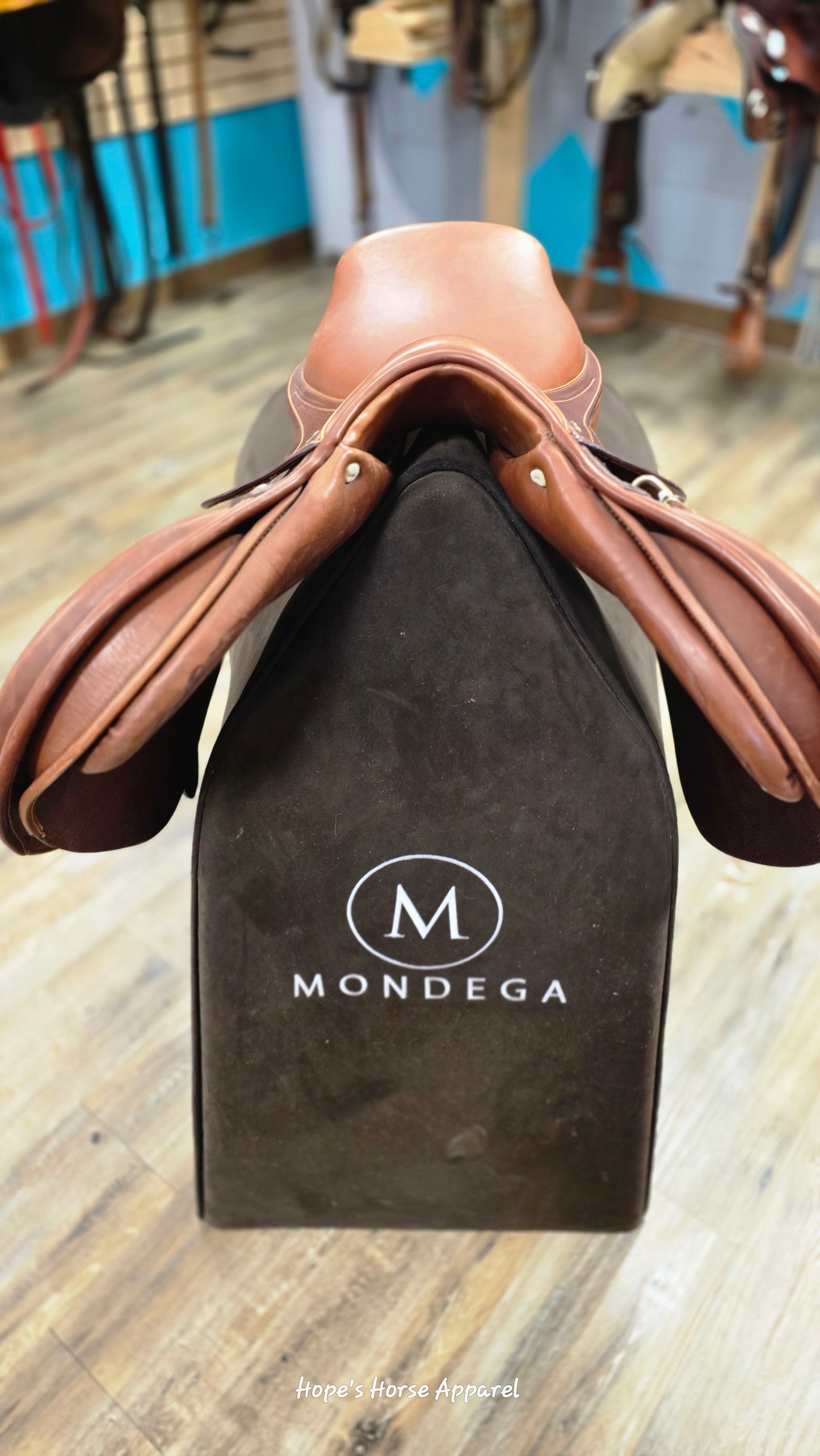 HDR CC English Saddle