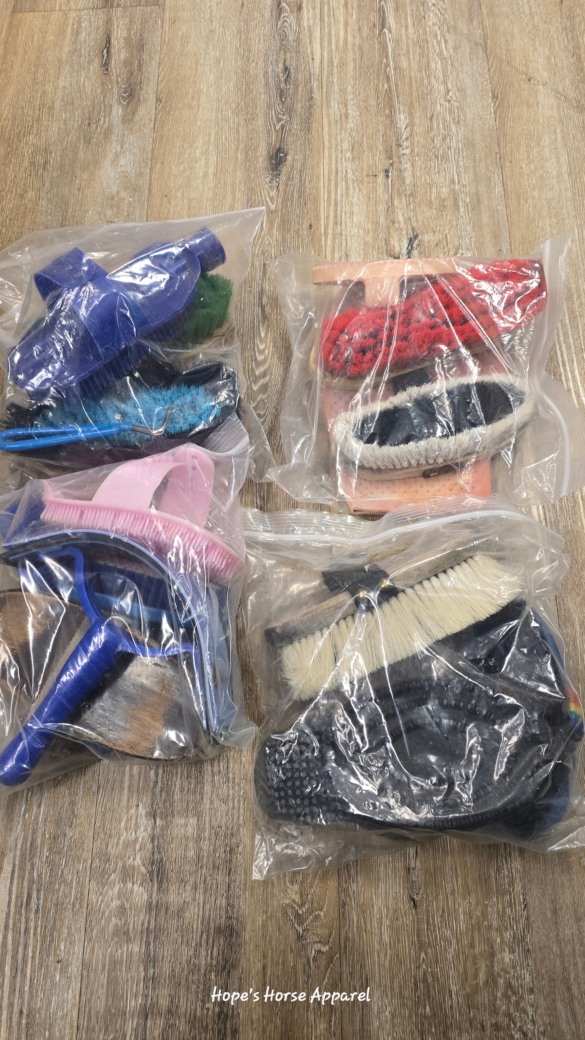 Grooming Kits