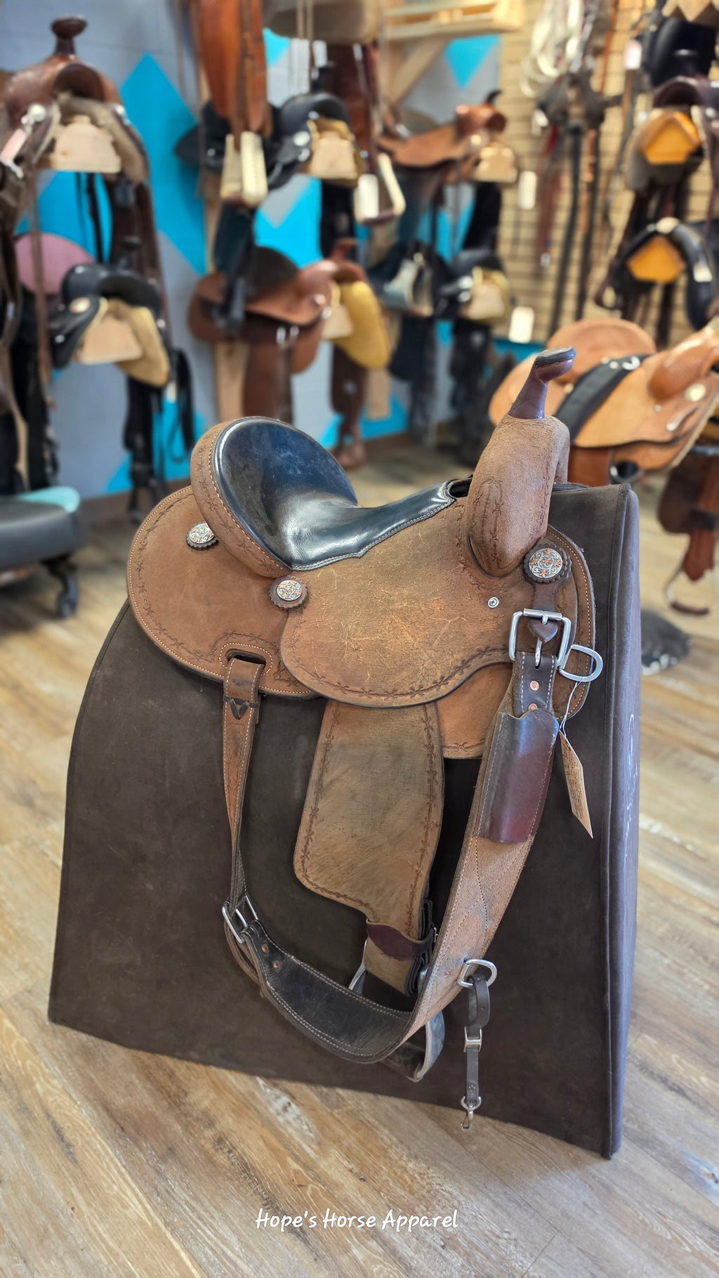 2 Boots Barrel Saddle