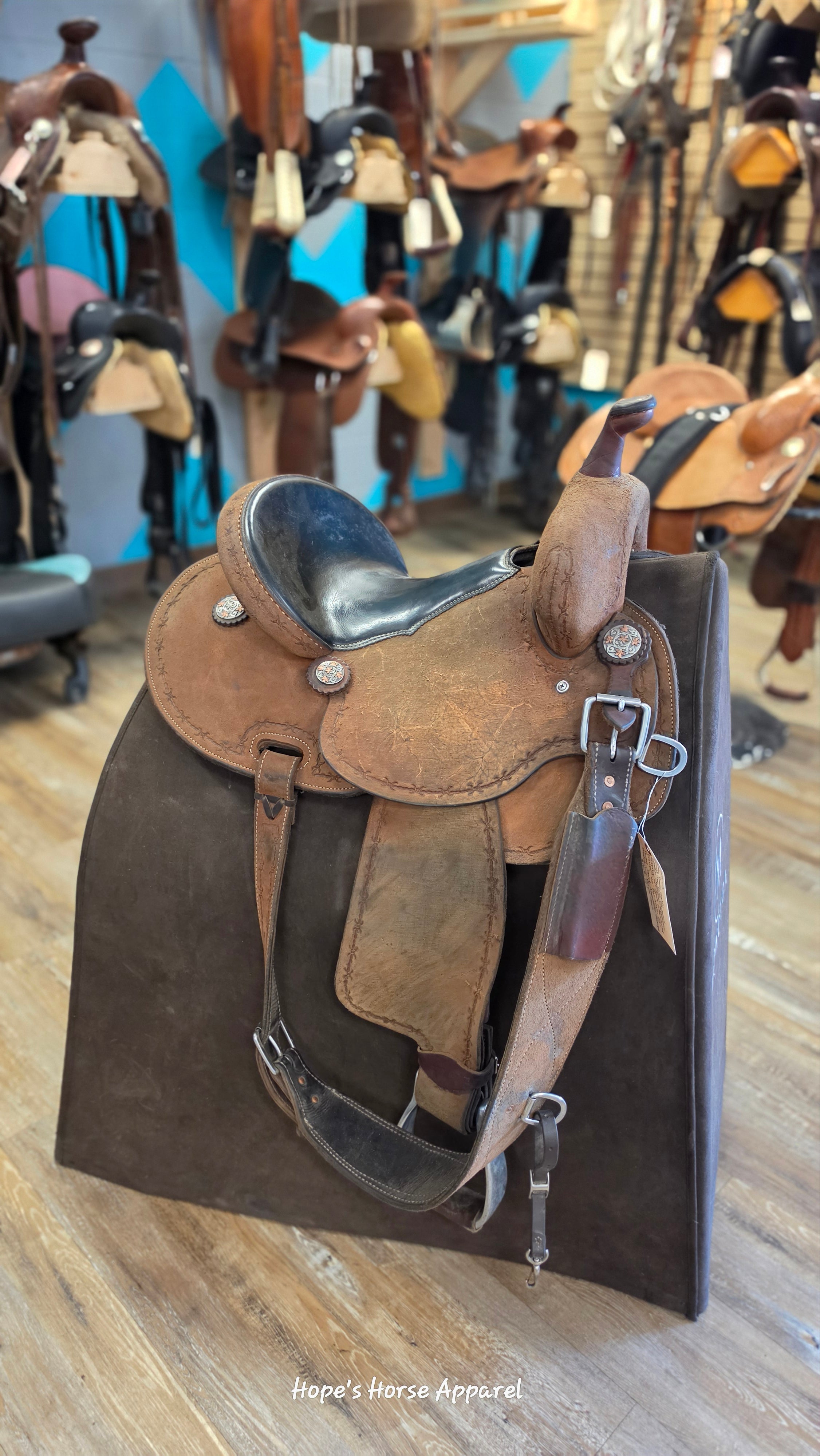 2 Boots Barrel Saddle