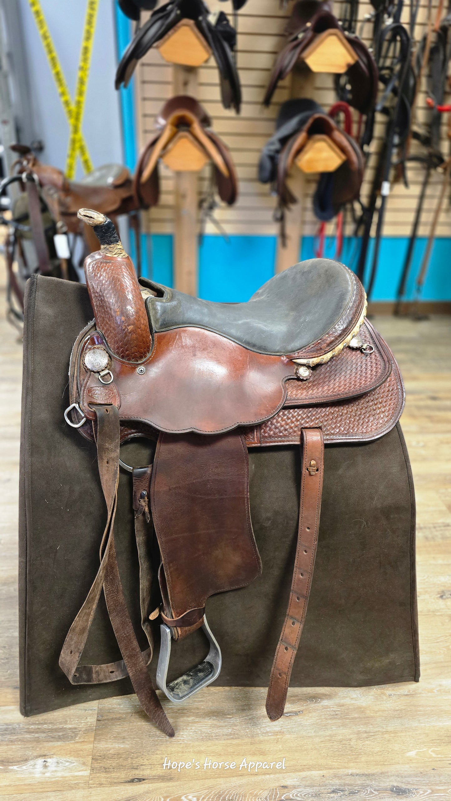 Experience Leather Western Saddle