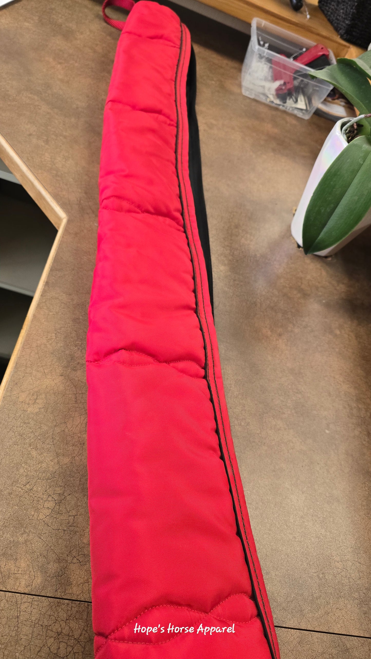 Black  Show Tail with Tail Bag