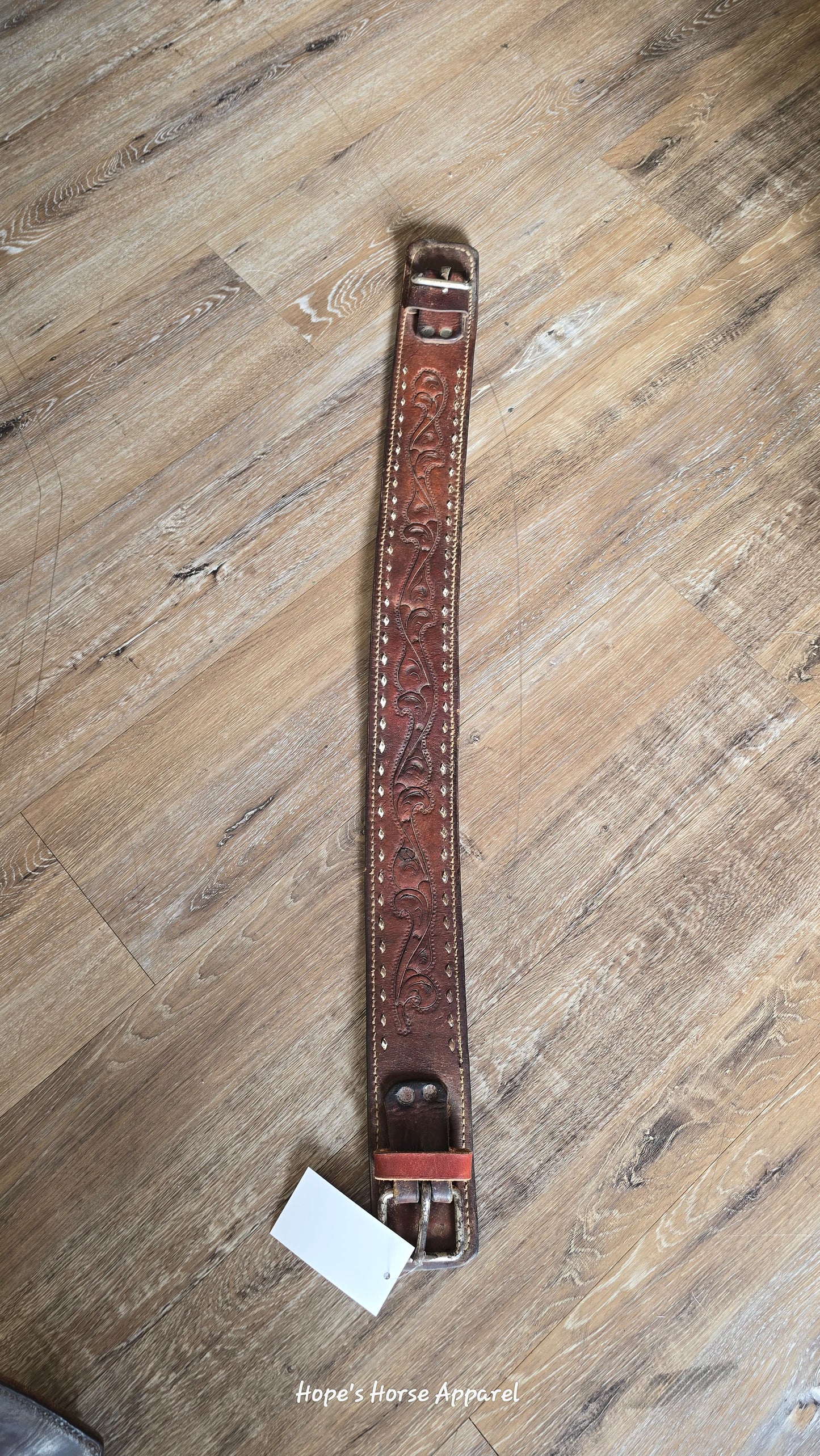 Buckstitch Back Cinch