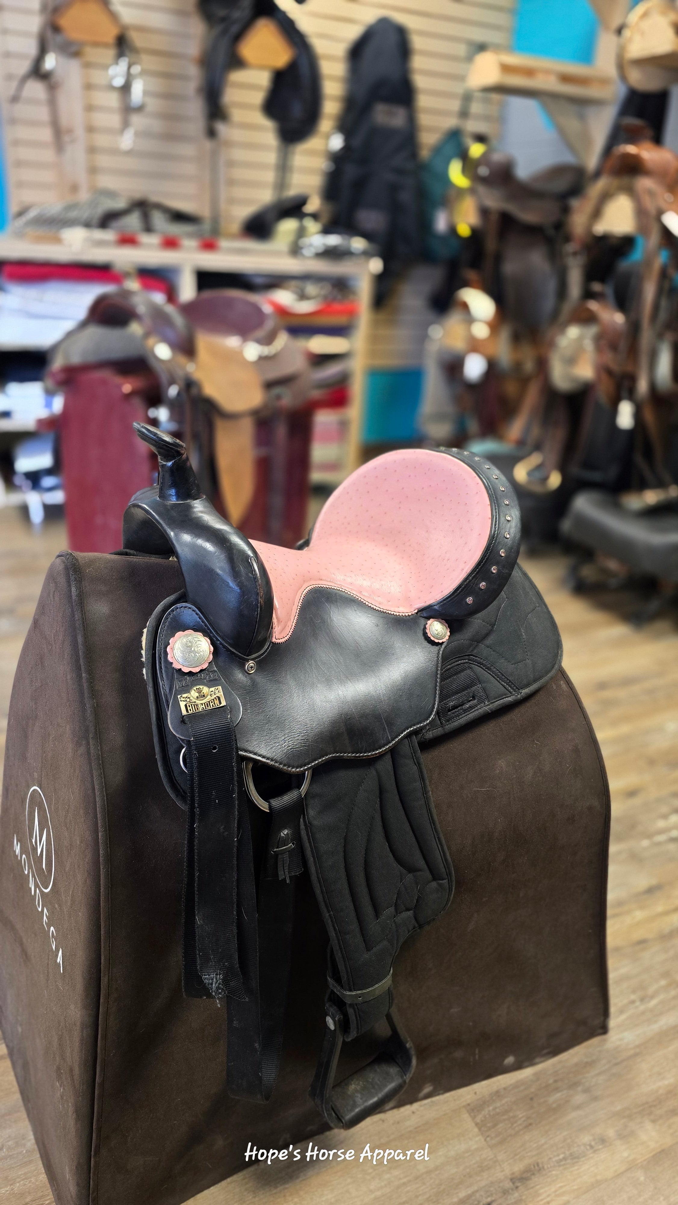 Big Horn Synthetic Saddle