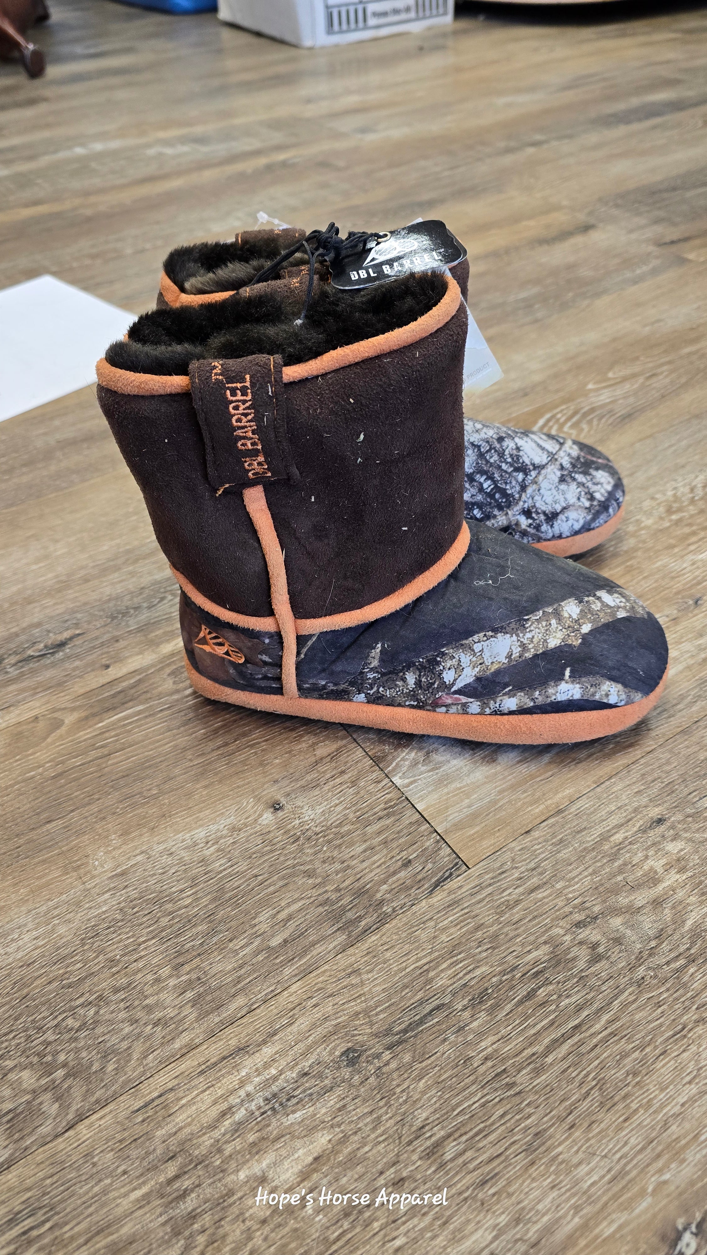Double Barrel Slippers, 1/2