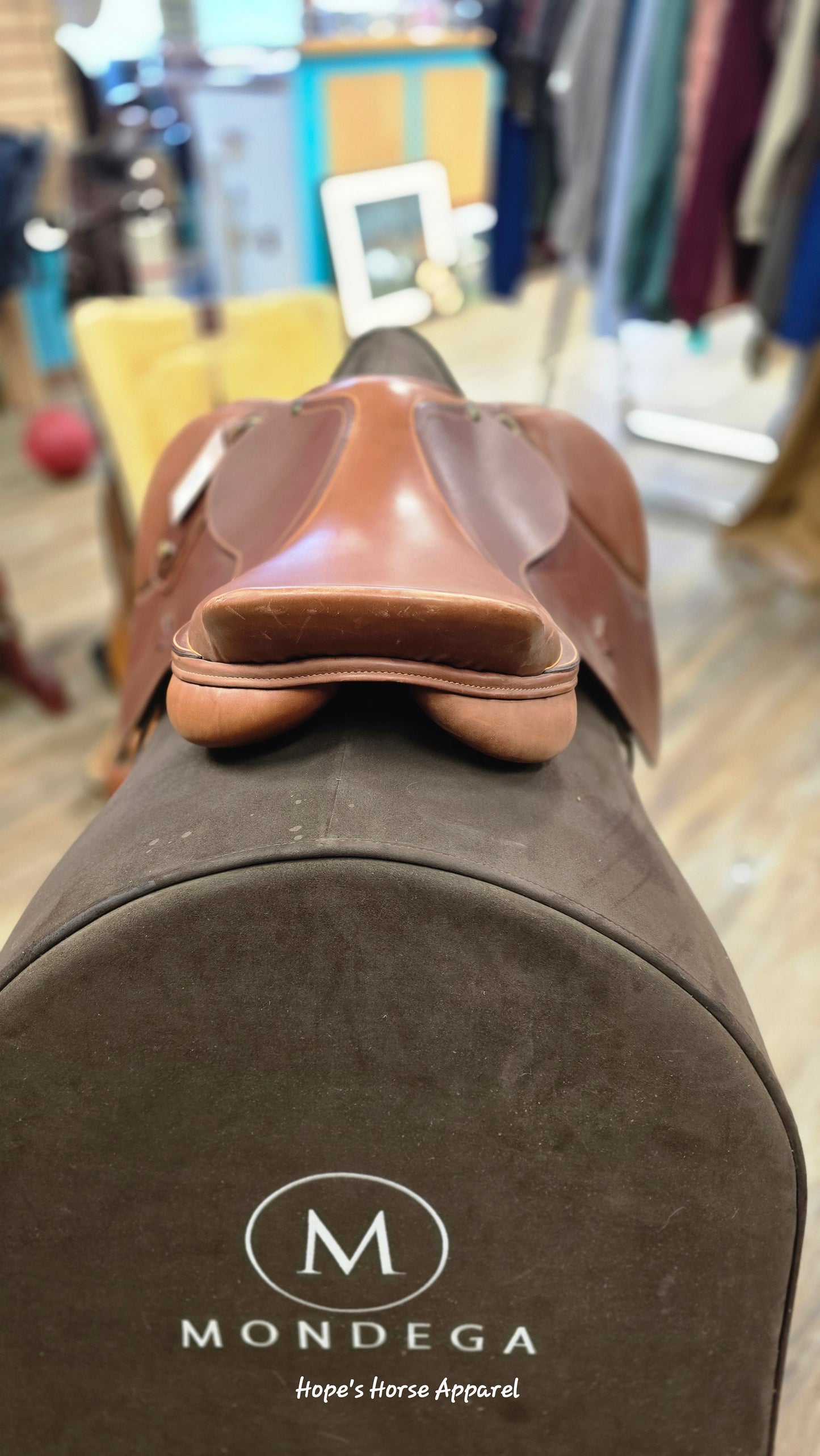 HDR CC English Saddle