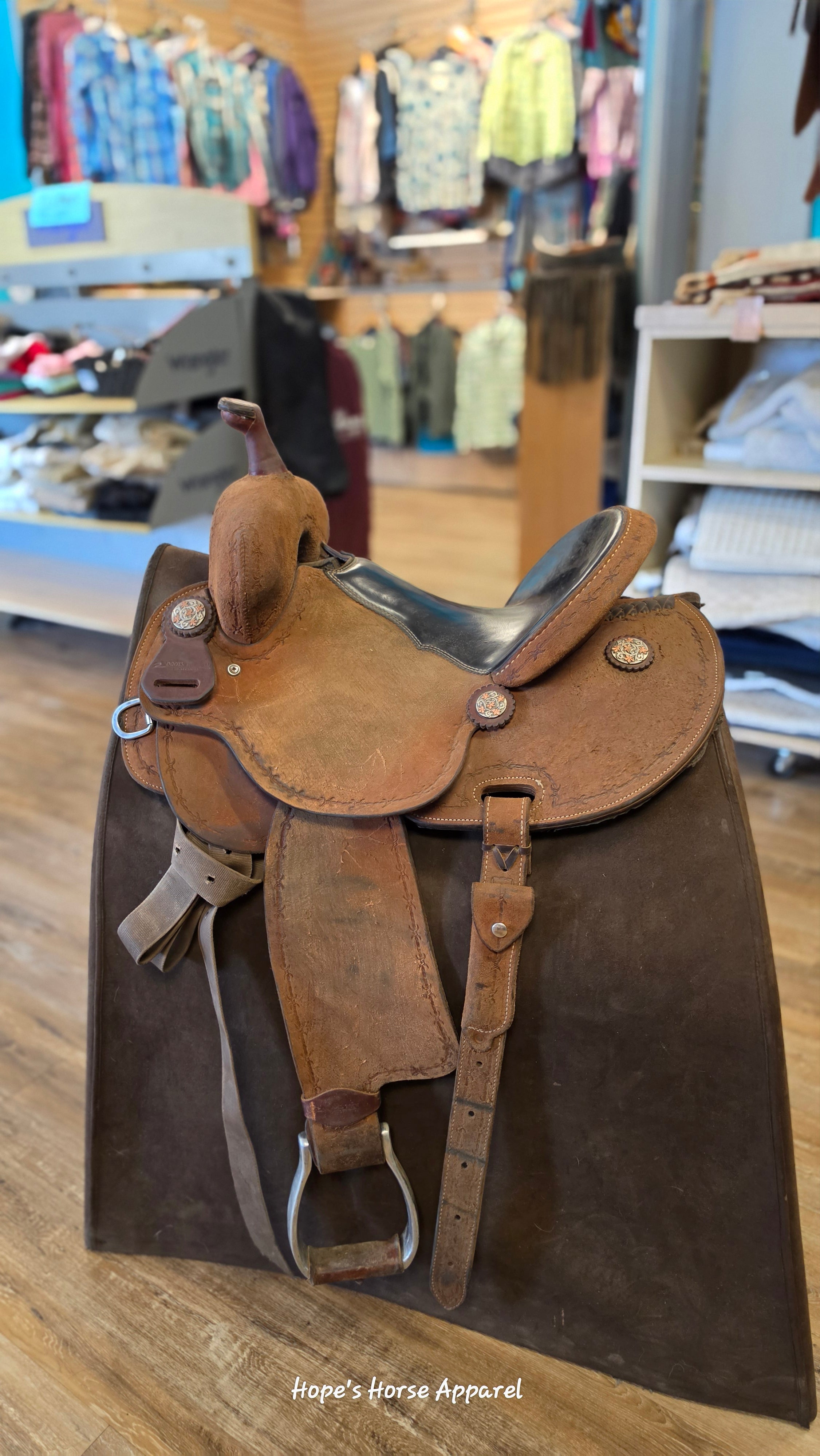 2 Boots Barrel Saddle