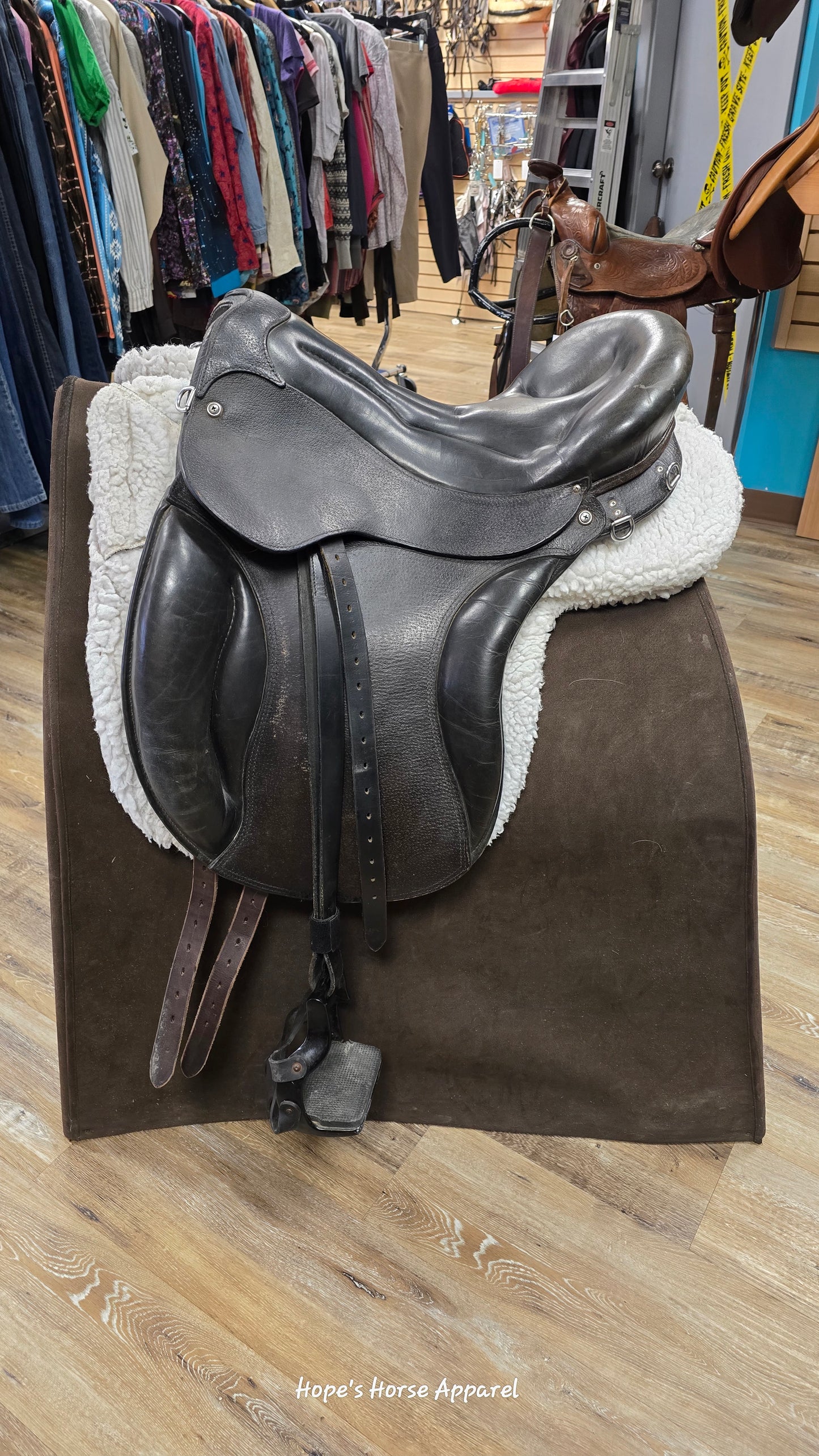Ortho flex Endurance Saddle, 17"