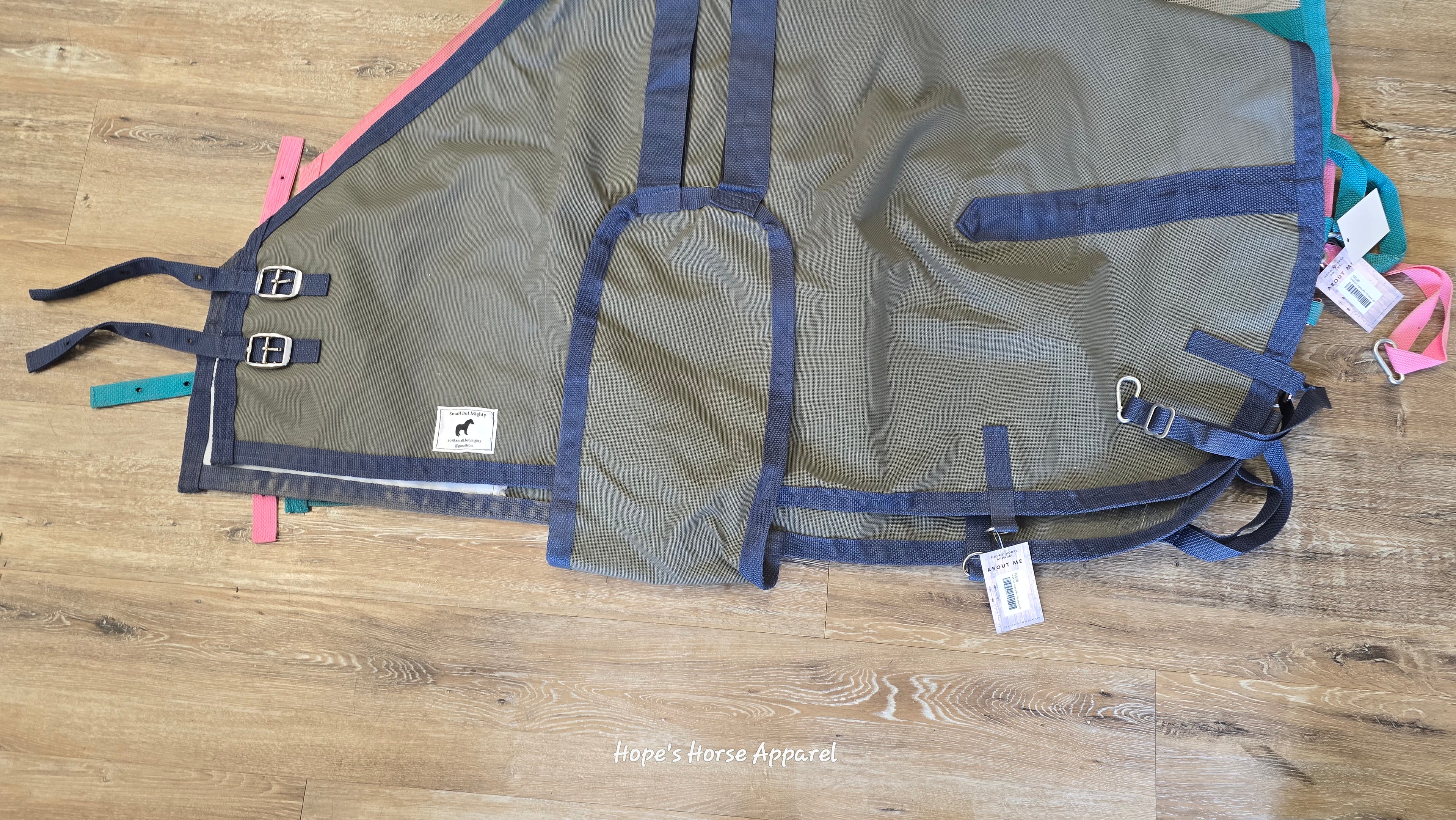 Small but mighty Mini Fly sheet, 43"