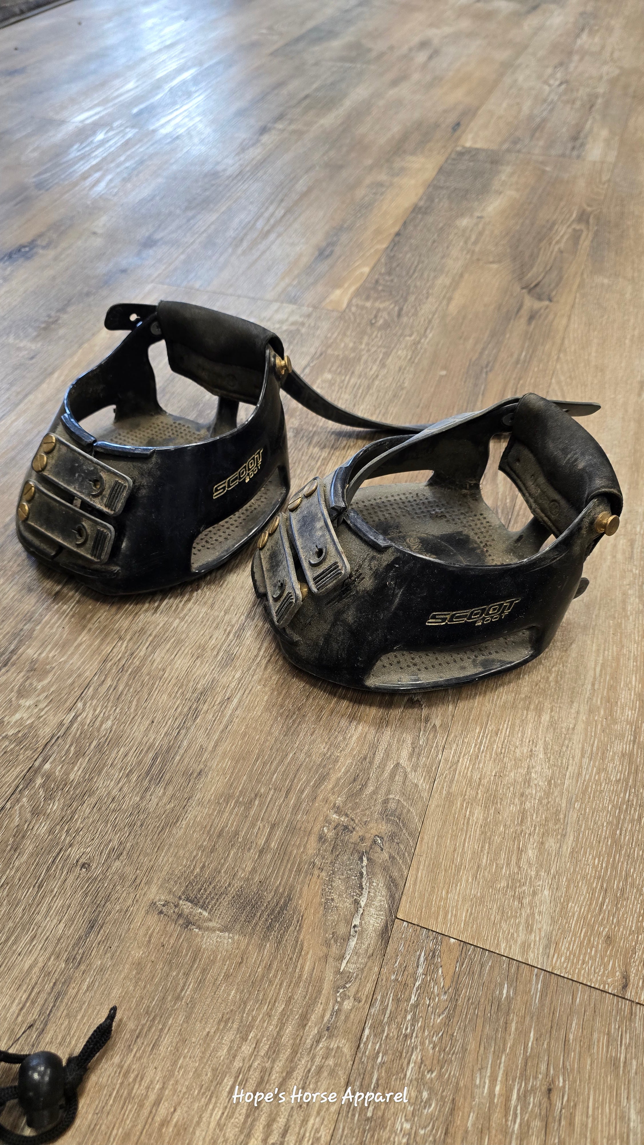Scoot Boots, 5