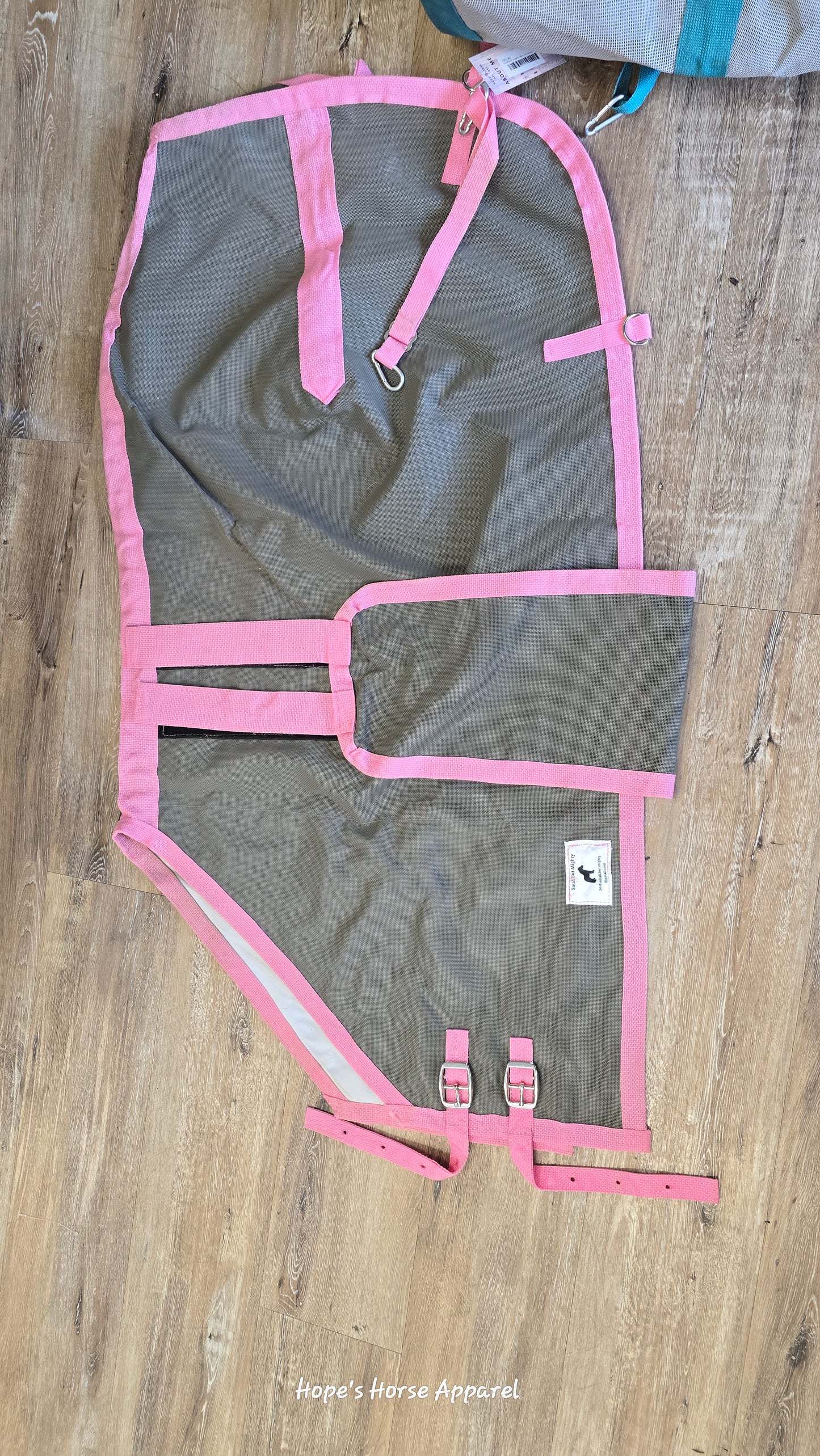 Small but mighty Mini Fly sheet, 43"