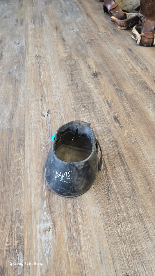 Davis Boot, 2