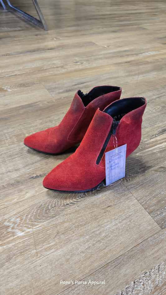 Red Booties, 6.5