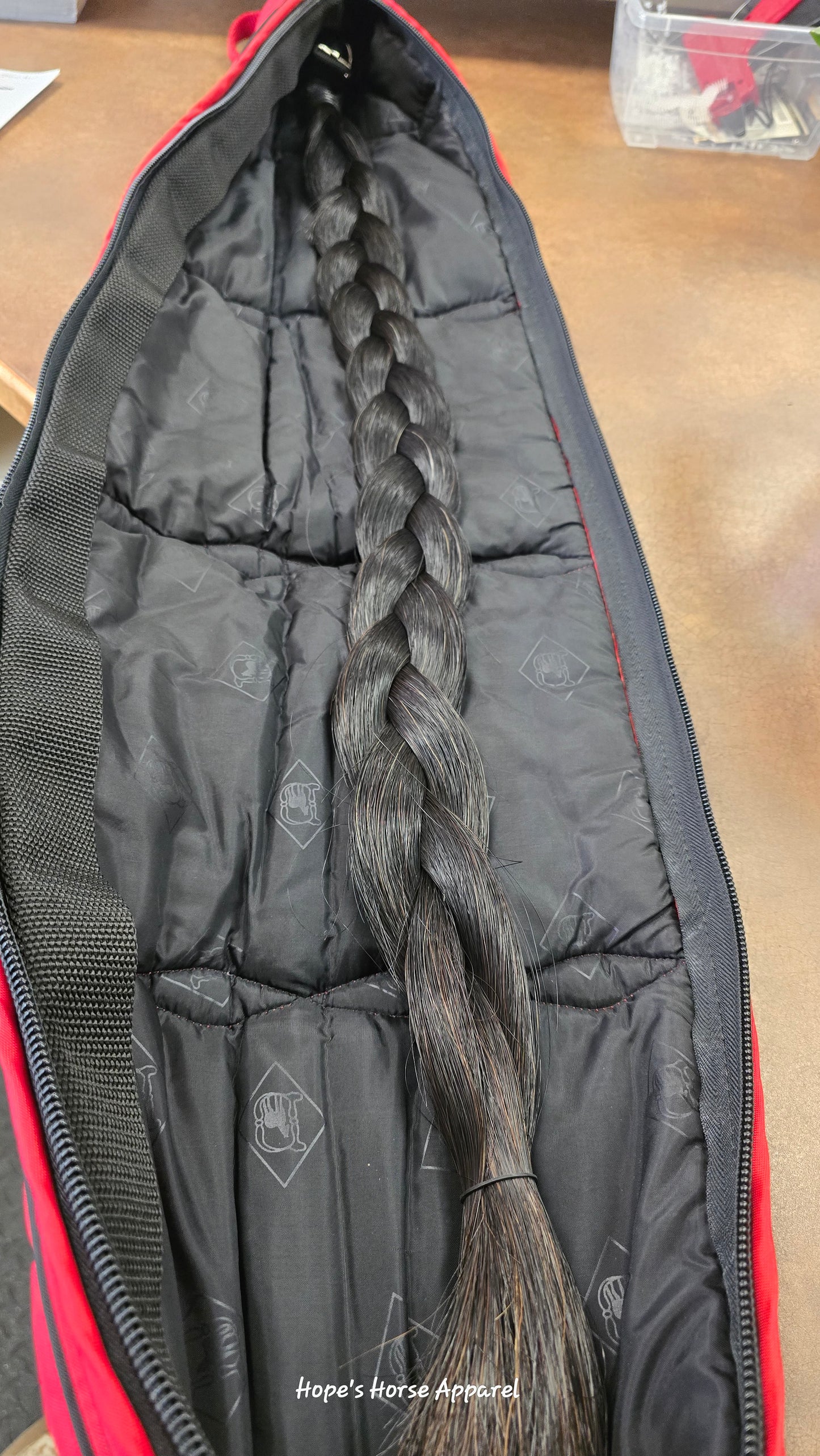 Black  Show Tail with Tail Bag
