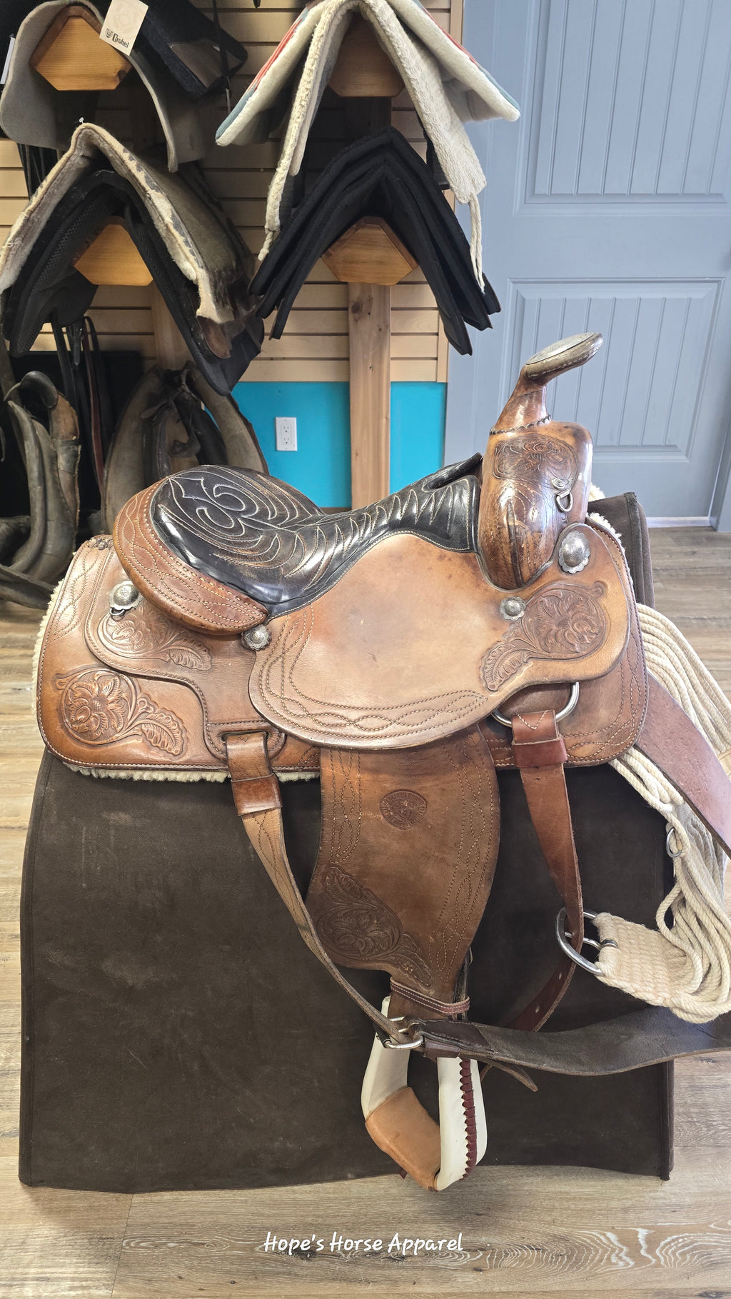 Hereford Textan Western Saddle
