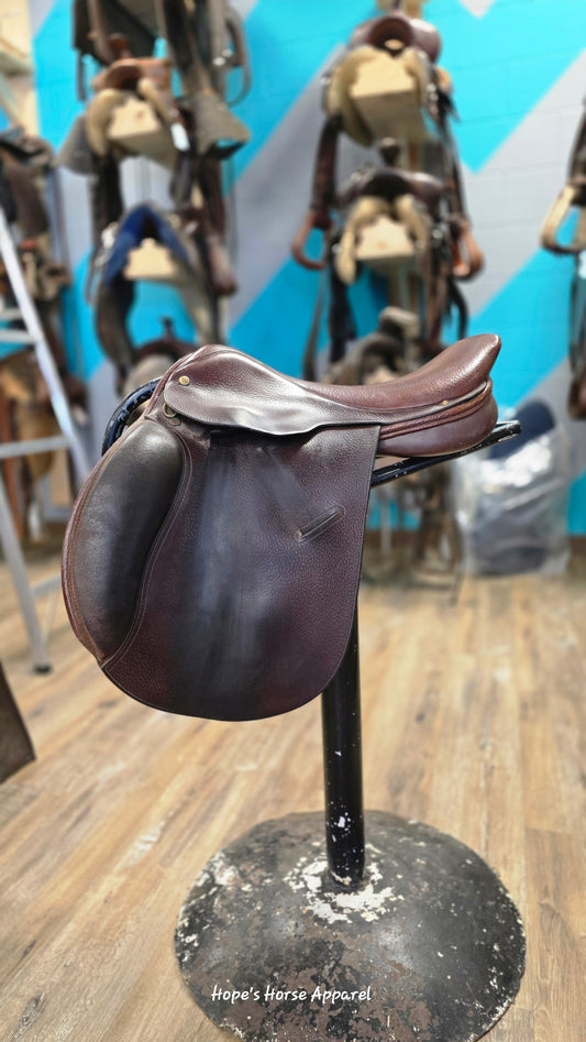 Crosby Close Contact Saddle